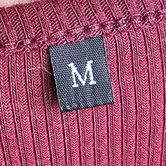 Womens BURGUNDY V Neck Asymmetrical Three Button Sexy Slim Fit Long Sleeve MED - Picture 6 of 7